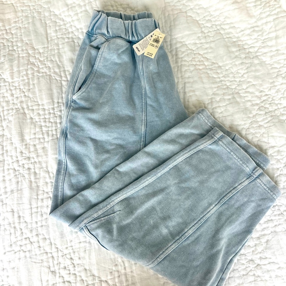 Aerie Seams Right Barrel Leg Sweatpant